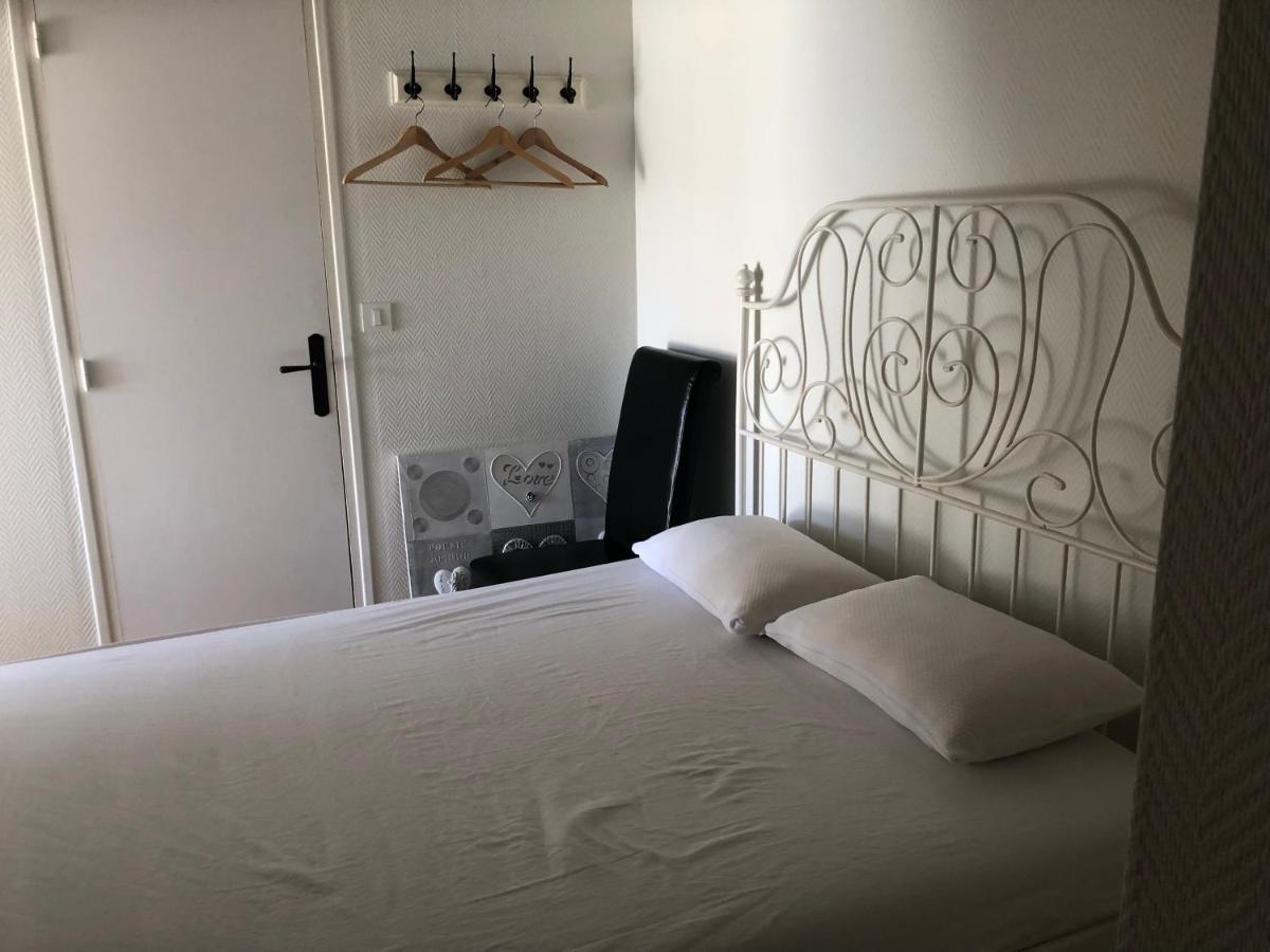Bed and Breakfast Fleur D'Iris Perpezac-le-Blanc Exterior foto
